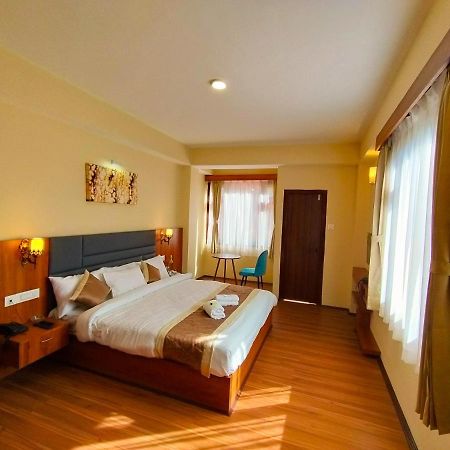 Sila Norphel Pelling Hotell Exteriör bild