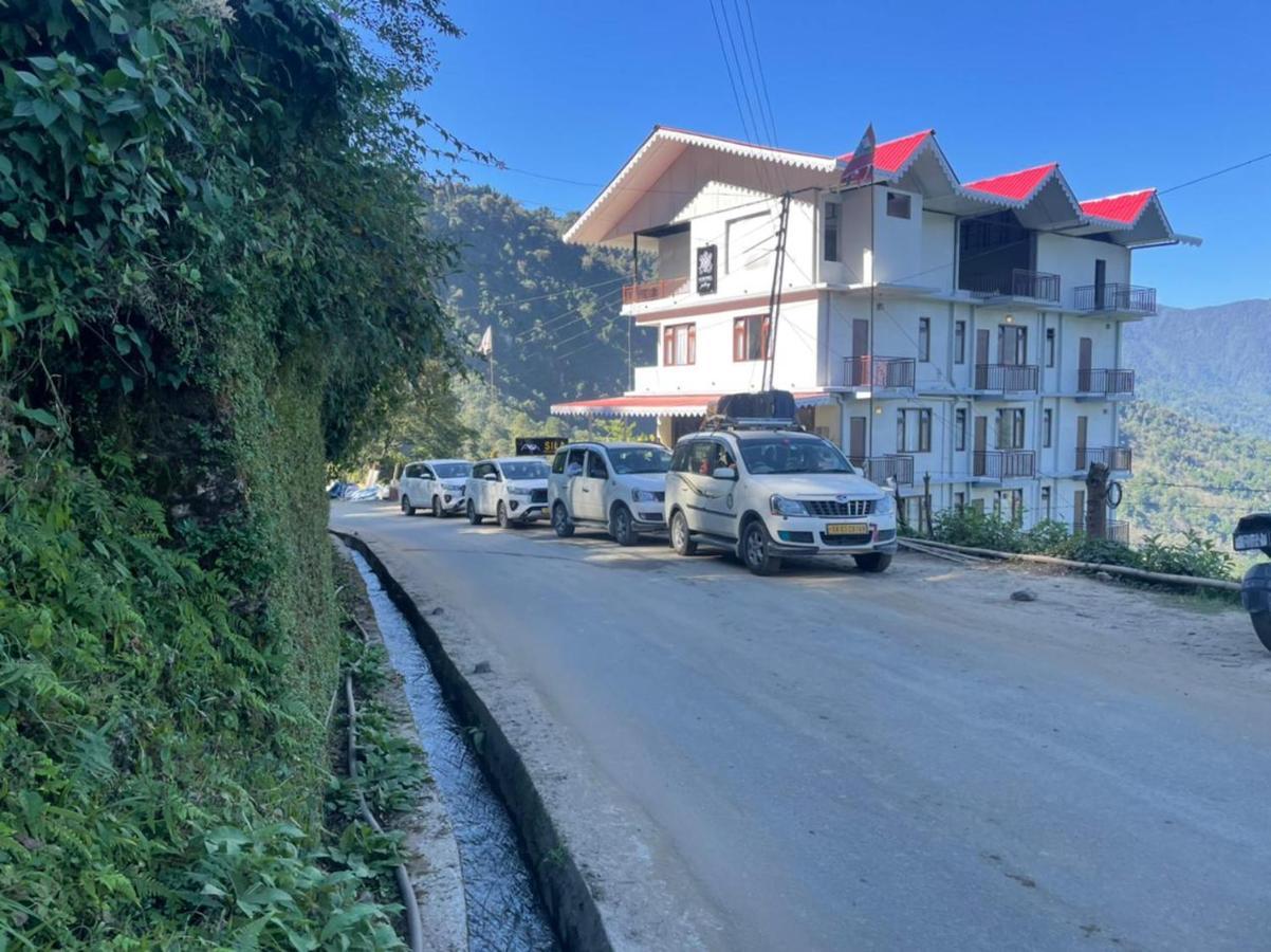 Sila Norphel Pelling Hotell Exteriör bild