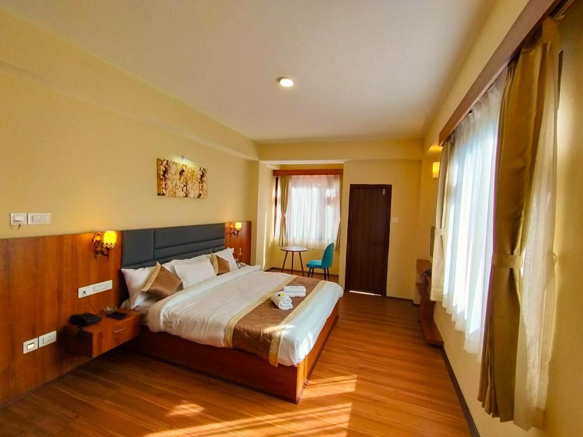 Sila Norphel Pelling Hotell Exteriör bild