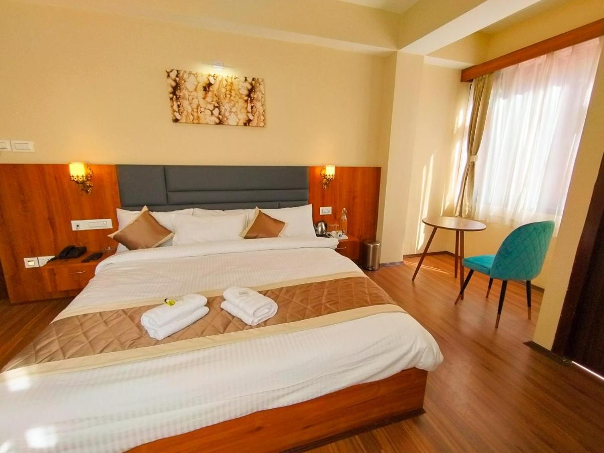 Sila Norphel Pelling Hotell Exteriör bild